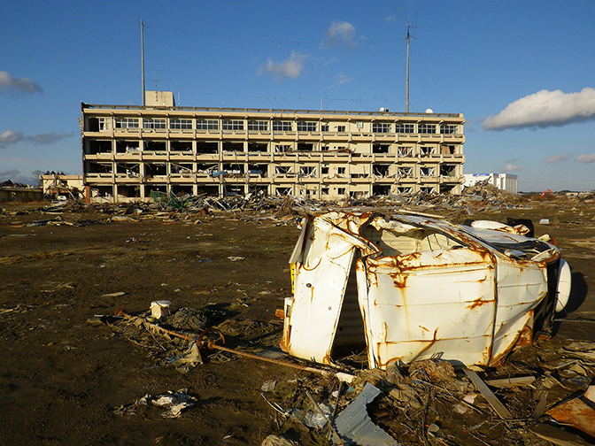 災害とアート──伝承のためのアーティスティックな試み：キュレーター