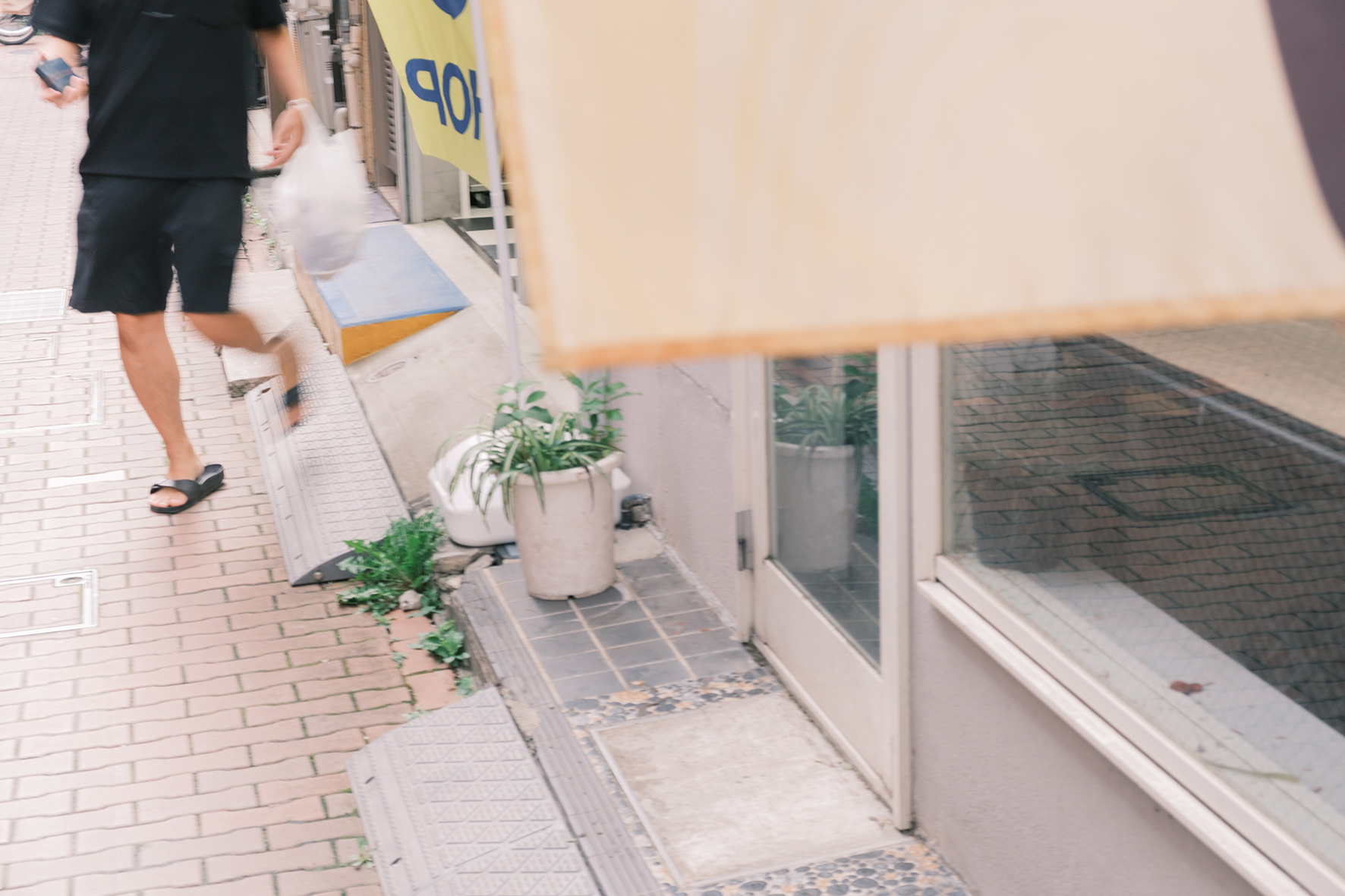 橋本 晃 個展「Sliding Doors」