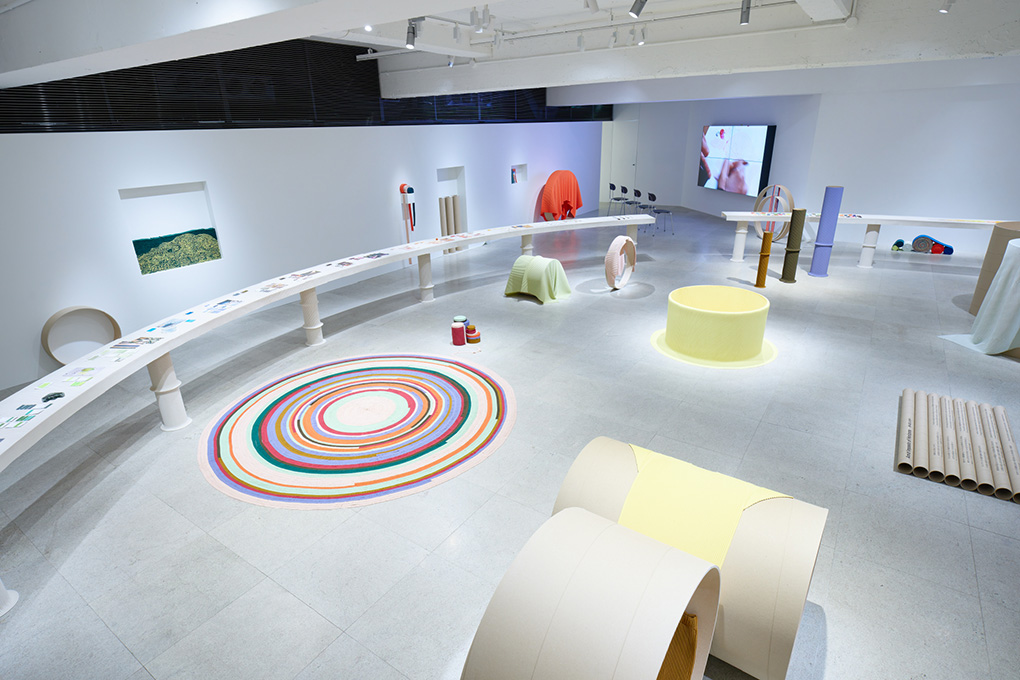 【09302】 ISSEY MIYAKE  EXHIBITION  三宅一生展 09302】 ISSEY MIYAKE EXHIBITION 三宅一生展 09302】 ISSEY MIYAKE