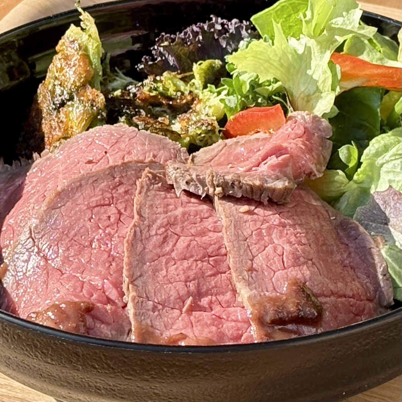 山口体験美術館カフェ ローストビーフ丼