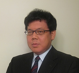 新畑泰秀