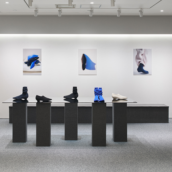 ISSEY MIYAKE 「CAMPER × ISSEY MIYAKE Anna」
