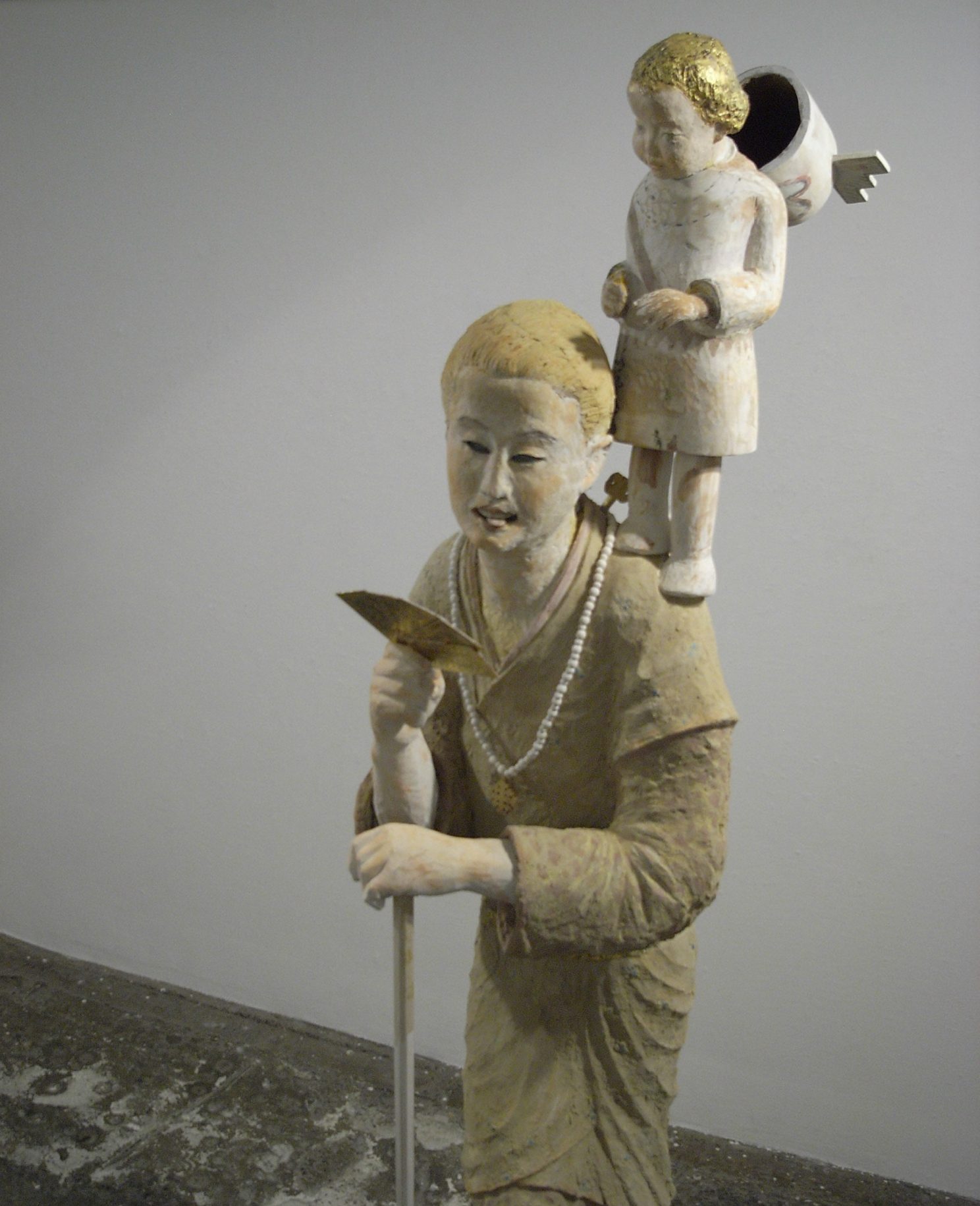 中野滋彫刻展 立てる人+楽隊